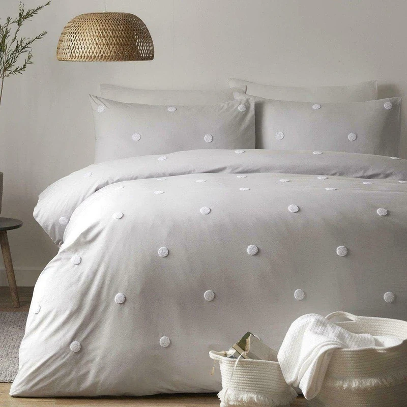 Appletree Signature Duvet Cover Set Super King – Dot Garden Design – 100% Cotton Bedding – White with Silver Polka Dots – Includes 1 Duvet Cover (260x220cm) & 2 Pillowcases (50x75cm)