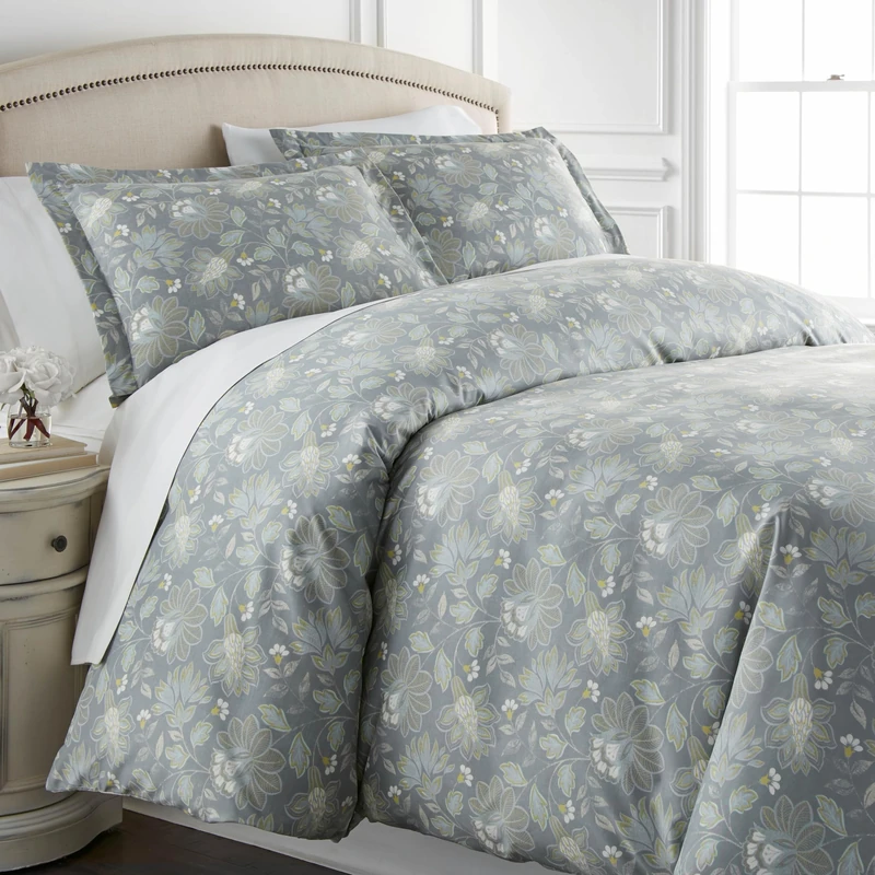 Southshore Fine Living, Inc. Infinite Blossom Collection - Twin Bedding Set, Premium Bedding, All-Season Down Alternative, Easy Care, Oversized 2-Piece Lightweight Comforter Set, Twin/XL, Blue