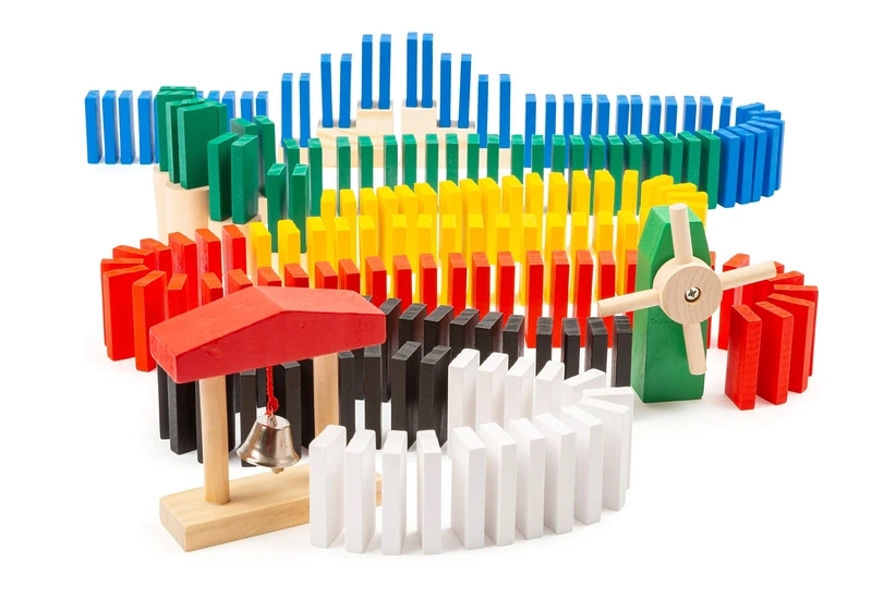 Small Foot 11402 Domino Rally, a chain reaction game made of wood, 490 pieces, for ages 3 years and up