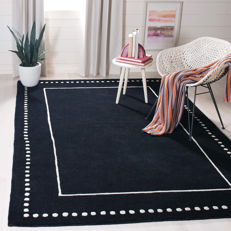 SAFAVIEH Traditional Rug for Living Room, Dining Room, Bedroom - Bella Collection, Short Pile, in Black and Ivory, 152 X 244 cm - Image 1