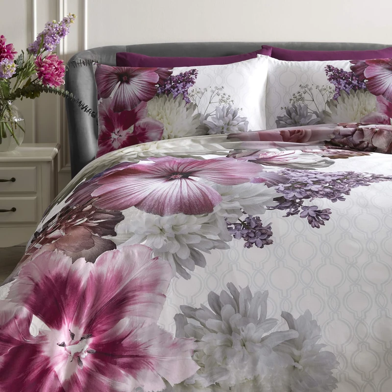 Laurence Llewelyn-Bowen - Royal Floral Duvet Cover - Super King Bedding Size (260 x 220cm) - Soft 100% Cotton - 2 Pillowcases - Luxury Bedding with Flowers - Purple Floral Duvet Cover - Mayfair Lady