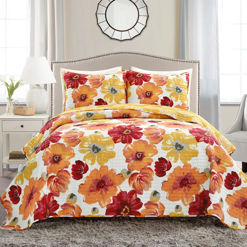 Lush Decor Leah Reversible Floral Quilt Set, 3 Piece Set, Full/Queen, Red & Orange - Charming Floral Bedding Set - Large Blooming Watercolor Flowers
