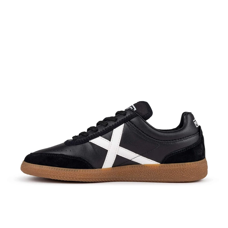 Munich Black Rumba Sneakers, Black/White, 9 UK