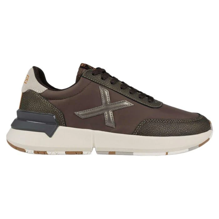 Munich Unisex Versus Sneaker, Camel, 6.5 UK
