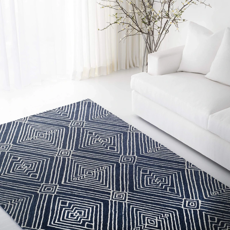 SAFAVIEH Transitional Rug for Living Room, Dining Room, Bedroom - Lauren Collection, Short Pile, in Indigo Blue and Ivory, 152 X 244 cm