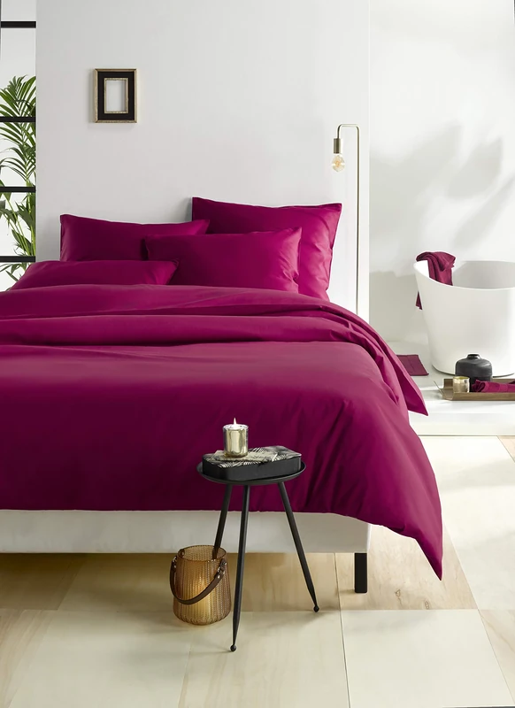 De Witte Lietaer Satin Quality Bed Linen Made from Combed Cotton, Betterave-Red/Beet Red, 240x220 cm + 2 taies
