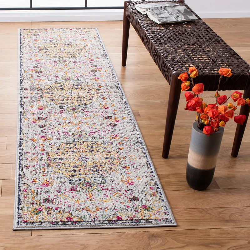 SAFAVIEH Boho Rug for Living Room, Dining Room, Bedroom - Madison Collection, Short Pile, in Grey and Gold, 66 X 244 cm