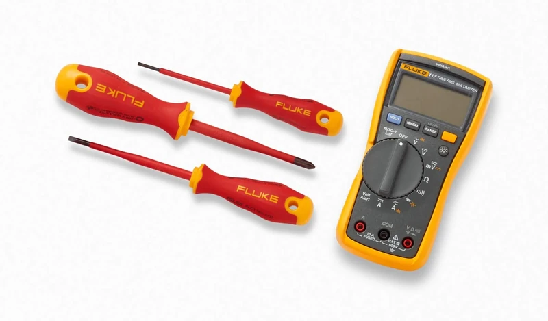 Fluke 117 Electrician's Multimeter + SLS3 + ISLS5 + IPHS2