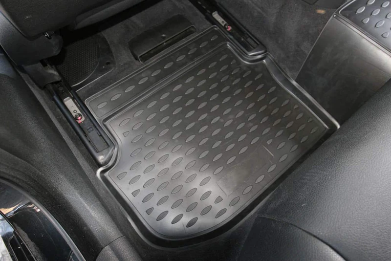 Element Custom-fit premium non-slip rubber floor mats, BMW 5 (F10)