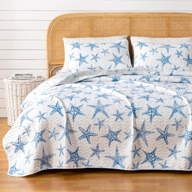 Great Bay Home Coastal Quilt Set - 3-Piece Full/Queen Size Nautical Bedding Set - Lightweight, All-Season, Reversible Starfish Bedspread (Blue)