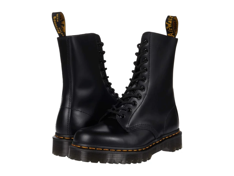 Dr. Martens Men's Winter, bovver Boots, Black, 4 UK