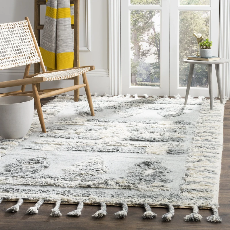 SAFAVIEH Moroccan Inspired Rug for Living Room, Dining Room, Bedroom - Kenya Collection, High Pile, in Grey and Ivory, 160 X 229 cm