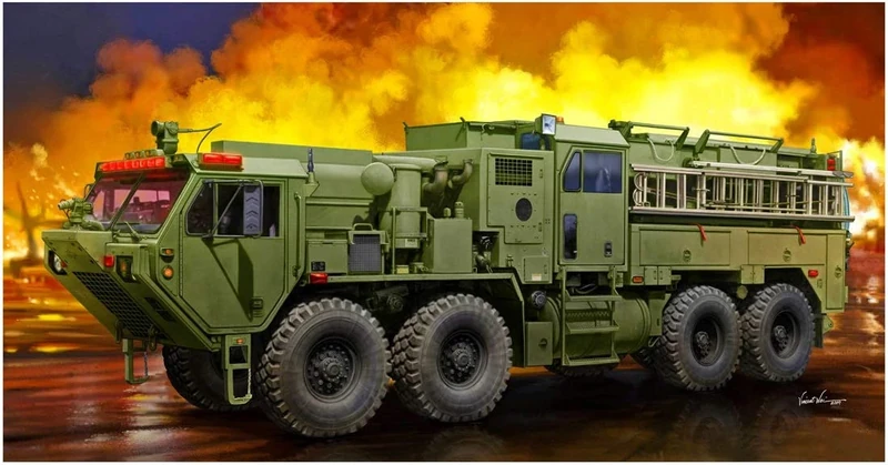 Trumpeter 1:35 M1142 HEMTT TFFT Tactical Fire Truck Kit - 770 Parts