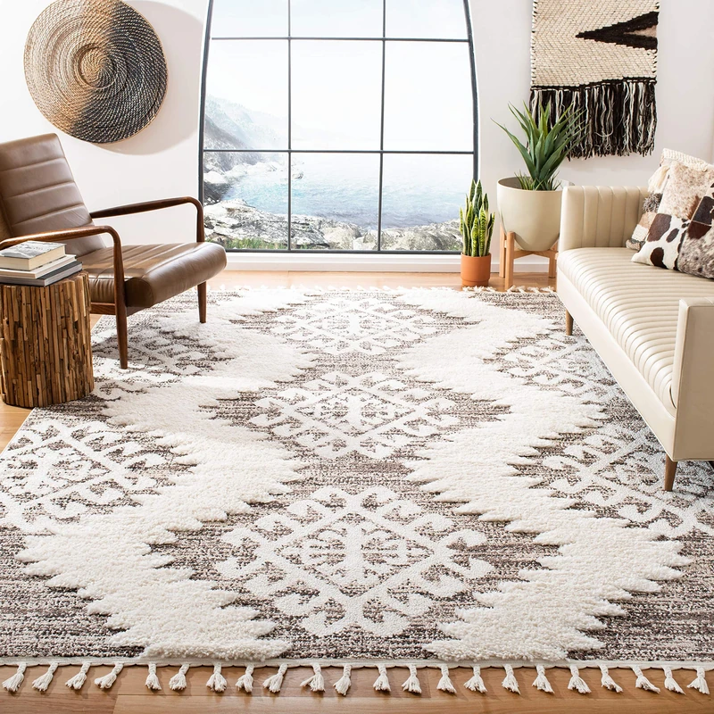 SAFAVIEH Shag Rug for Living Room, Dining Room, Bedroom - Moroccan Tassel Shag Collection, Short Pile, in Ivory and Brown, 91 X 152 cm
