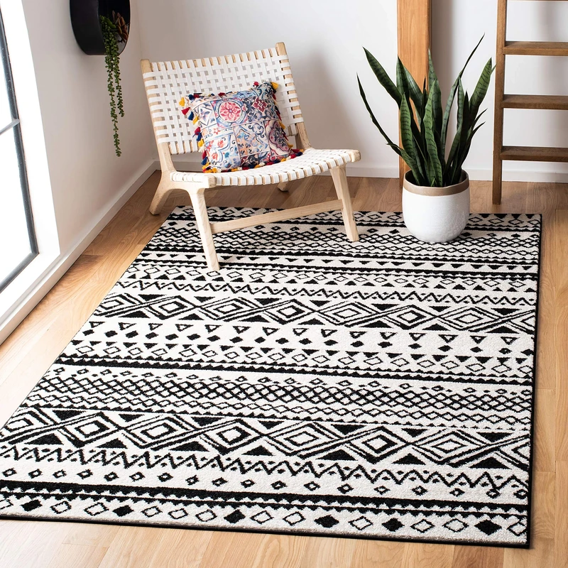 SAFAVIEH Tribal Inspired Rug for Living Room, Dining Room, Bedroom - Mercer Collection, Short Pile, in Ivory and Charcoal, 122 X 183 cm