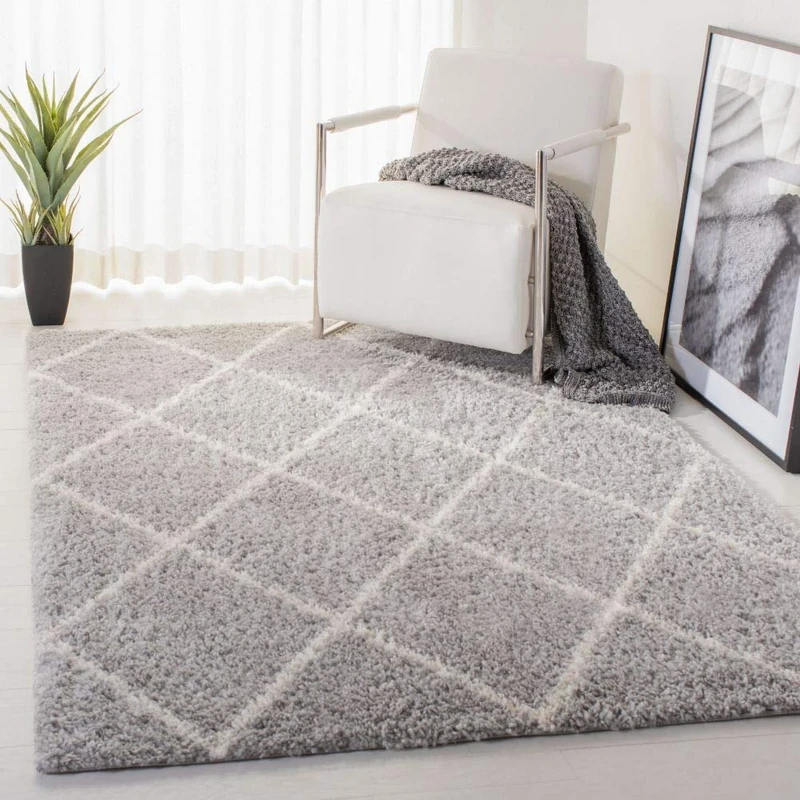 Safavieh Shaggy Rug for Living Room, Dining Room, Bedroom - Parma Shag Collection, Short Pile, in Grey and Cream, 91 X 152 cm
