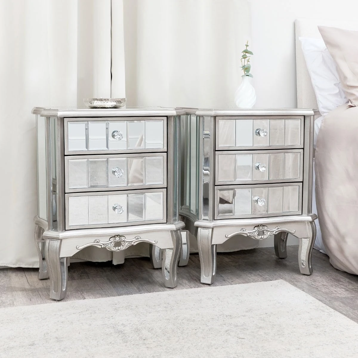 Melody Maison Pair of Mirrored Bedside Tables - Tiffany Range