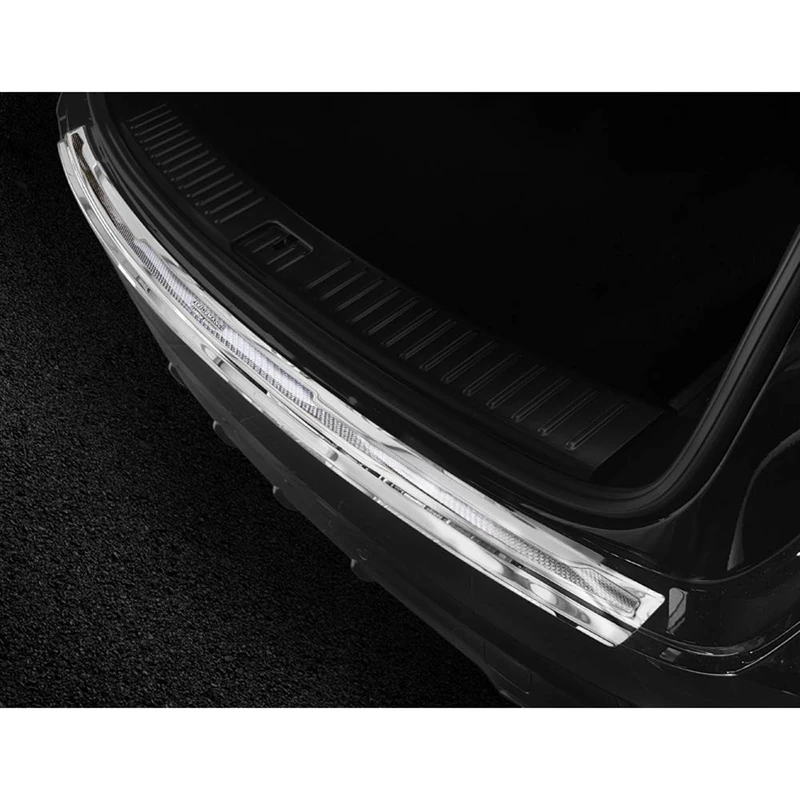 Avisa Stainless Steel Rear bumper protector 'Deluxe' compatible with Porsche Cayenne III 2017- 'Performance' Silver Mirror/Silver Carbon