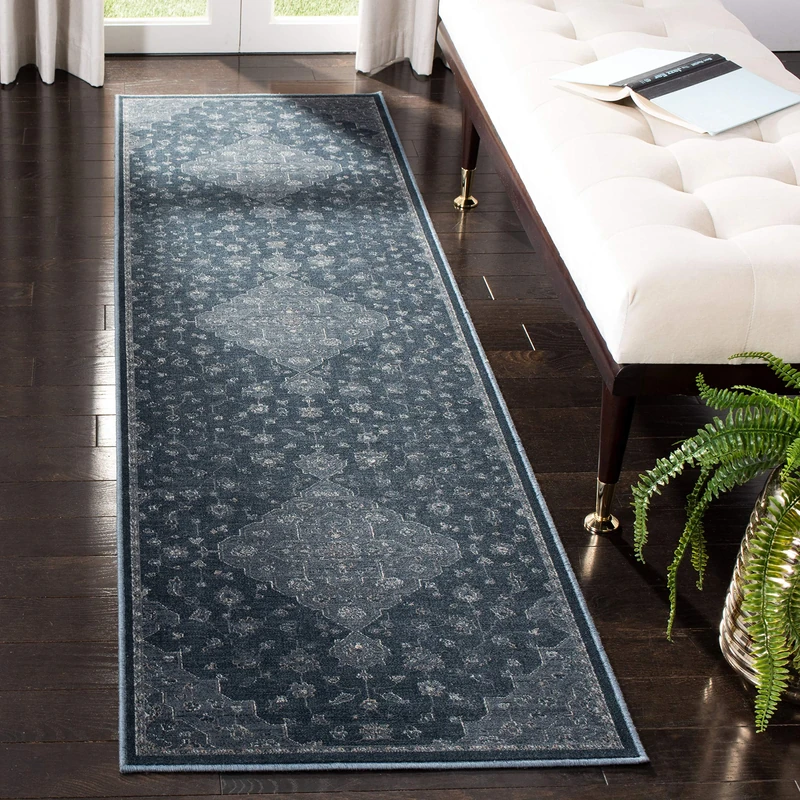 SAFAVIEH Traditional Rug for Living Room, Dining Room, Bedroom - Vintage Collection, Short Pile, in Light Blue / Dark Blue, 66 X 244 cm