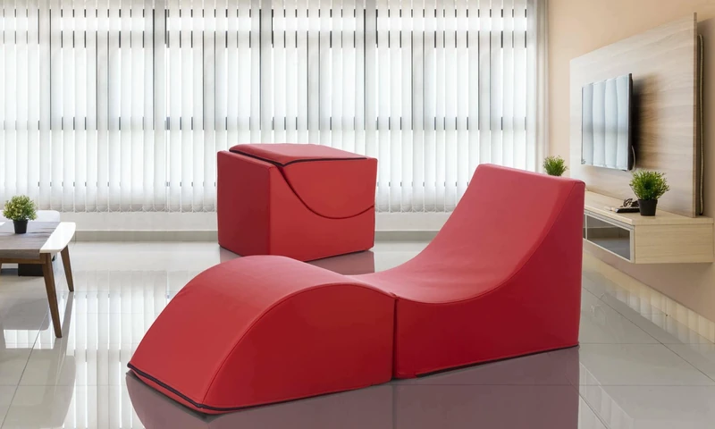 Talamo Italia - Folding bed Andreina, Pouf convertible into single bed, 100% Made in Italy, Pouf convertible into a chaise longue in eco-leather, 130x50h50 cm, Red