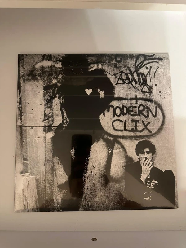 Clics Modernos [VINYL]