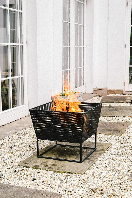 Ivyline Norfolk Square Firebowl with Stand in Black - UV Stable & Frost Resistant - Decorative Contemporary Stylish Outdoor Firepit - H44.5cm x W52cm
