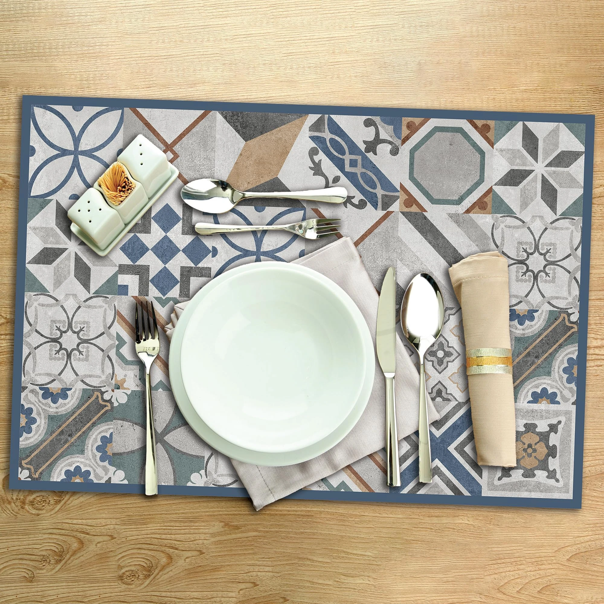 CREARREDA Americana Blue Tiles Placemats, Set of 4 PVC Breakfast Placemats, 48 x 33 cm, Non-Slip, Washable, Dirt-Resistant, Heat Resistant, Made in Italy