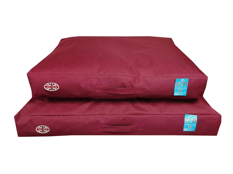 Gorpets Outdoor Dog Sleeper Medium (56 x 81 x 13 cm) Wine - Image 1