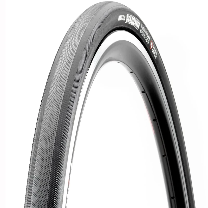 Maxxis Velocita Bicycle Tyre with Folding Bead 700x40c SilkShield / Tubeless Ready, Black