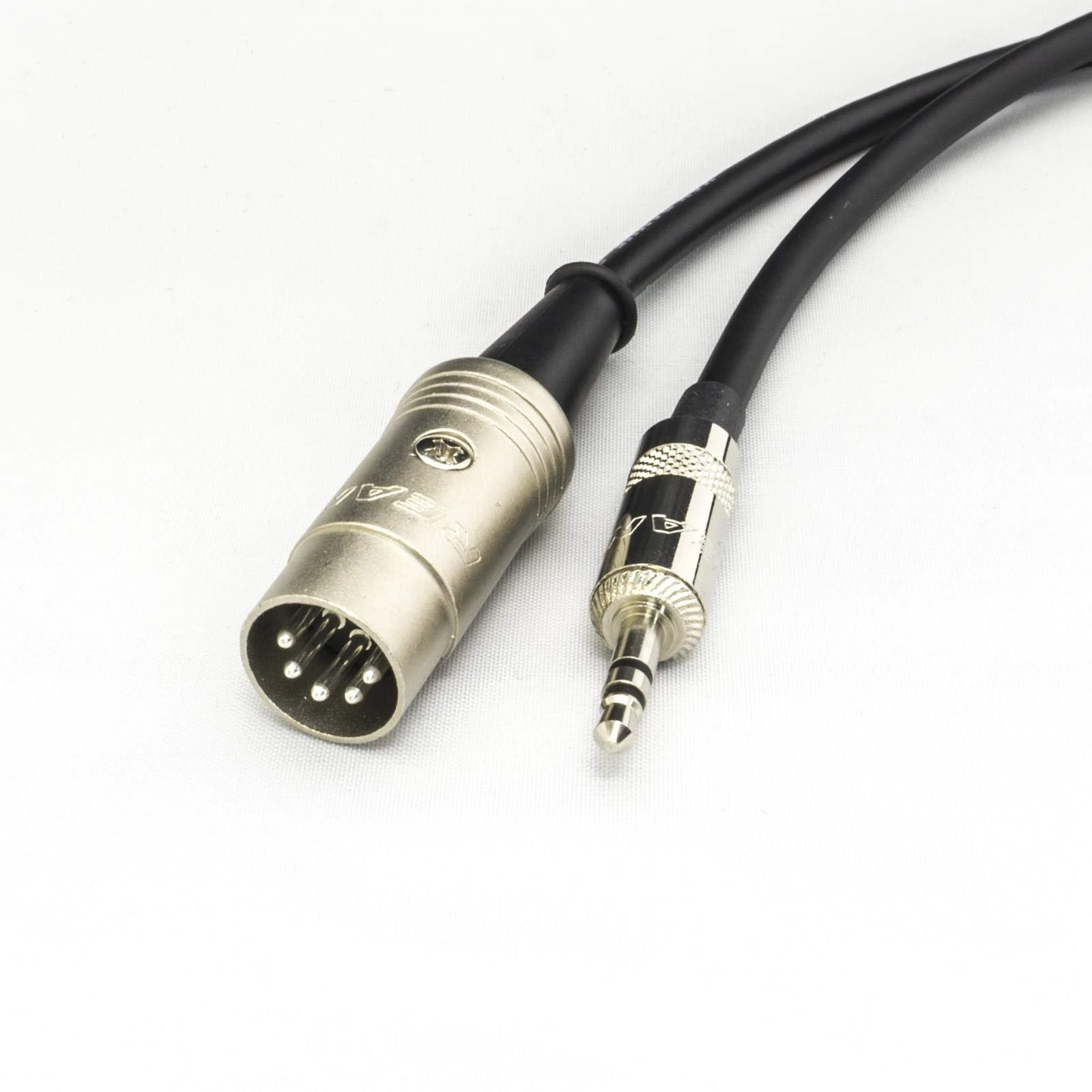 Novation Launchkey Mini MIDI over Mini Jack Cable. 3.5mm TRS to DIN Lead