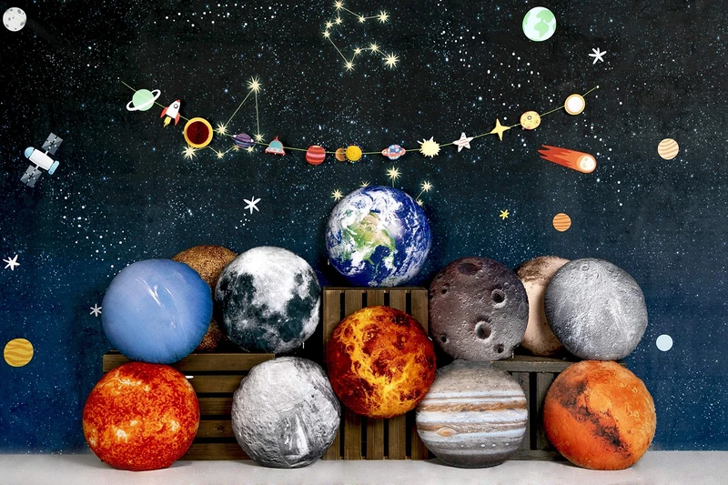 Qupace 11 Piece Set Space Decor Planet Throw Pillow Covers Solar System Universe Planet Image Decorative Cushion Cover 15X15'' Round Pillow Case Kids Room Decoration Pillows Covers