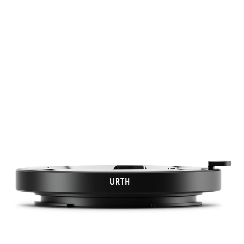 Urth Lens Mount Adapter: Compatible with Canon RF Camera Body to Leica M Lens