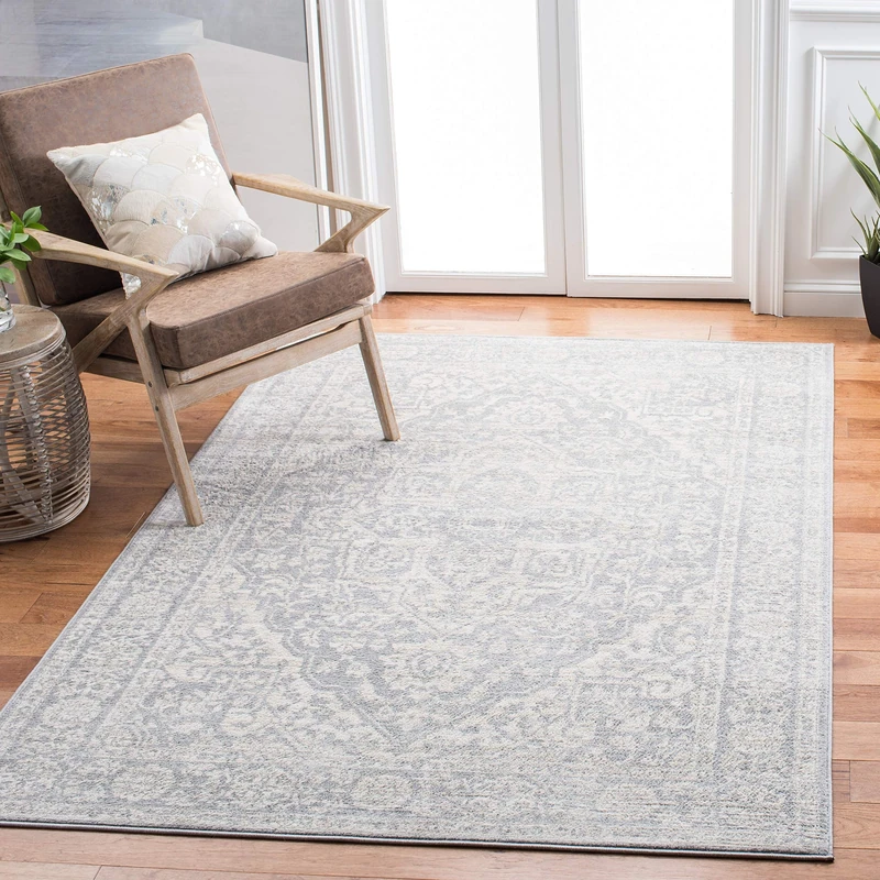 SAFAVIEH Traditional Rug for Living Room Dining Room Bedroom - Brentwood Collection Short Pile Ivory and Blue 63" x 90"