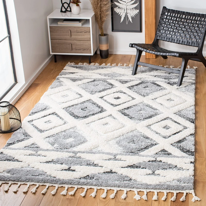 Safavieh Shaggy Indoor Woven Rectangle Area Rug, Moroccan Tassel Shag Collection, MTS661, in Grey/Ivory, 91 x 152 cm for Living Room, Bedroom or Any Indoor Space