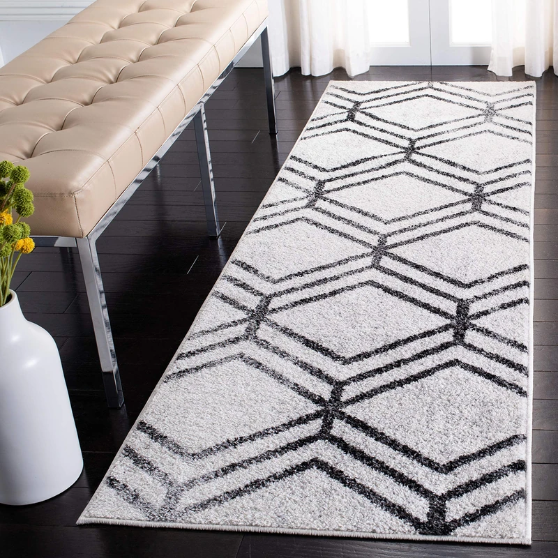 SAFAVIEH Geometric Rug for Living Room, Dining Room, Bedroom - Adirondack Collection, Short Pile, in Ivory and Charcoal, 80 X 180 cm