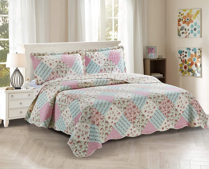 Brilliant Sunshine Pink and Green Rose Patchwork, 3-Piece Quilt Set with 2 Shams, Reversible Bedspread, Soft Lightweight Coverlet, All-Season, King, Pink Green