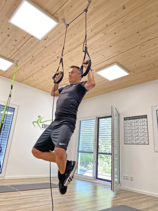 eaglefit Sling-Trainer Multi with Pulley and Stainless Steel Ceiling Mount - Exercise at Home, 2 DH