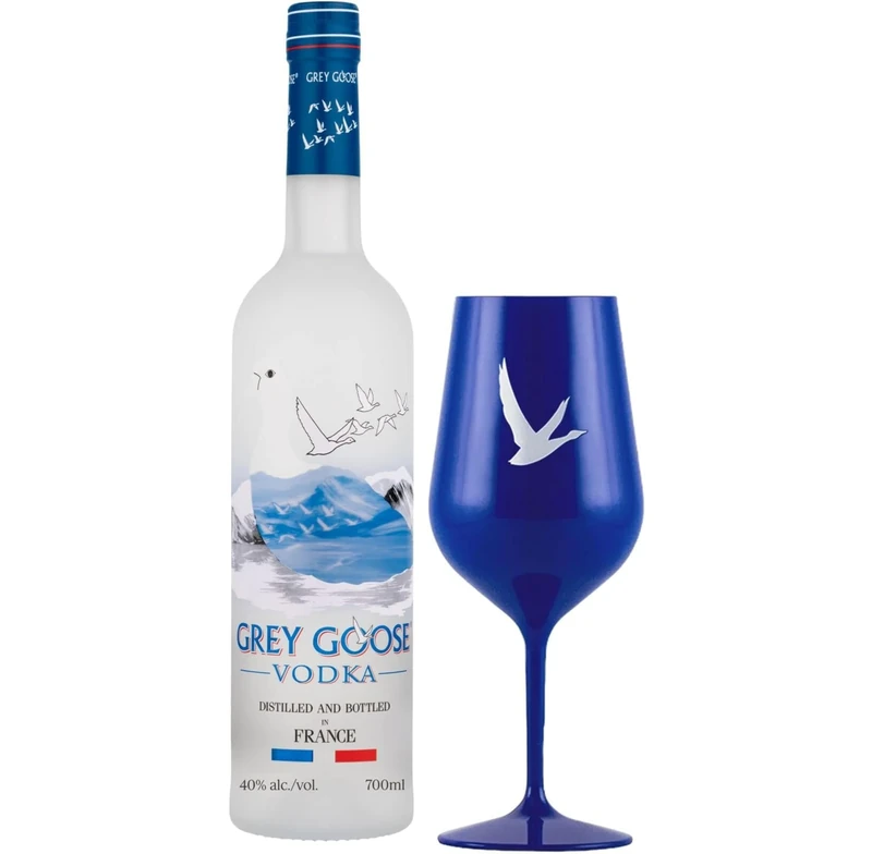 GREY GOOSE Premium French Vodka Gift Set With Acrylic Cup, 40% ABV, 70cl / 700ml, Delivered in Recyclable Packaging, Made in France using natural ingredients