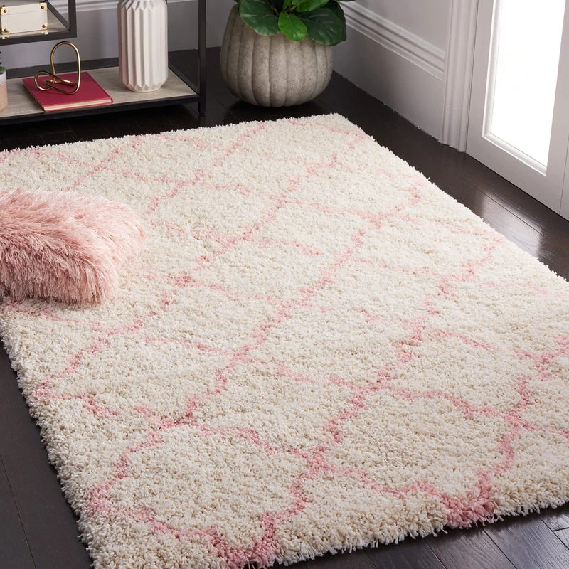 Safavieh Shaggy Indoor Woven Rectangle Area Rug, Hudson Shag Collection, SGH282, in Ivory/Pink, 122 x 183 cm for Living Room, Bedroom or Any Indoor Space