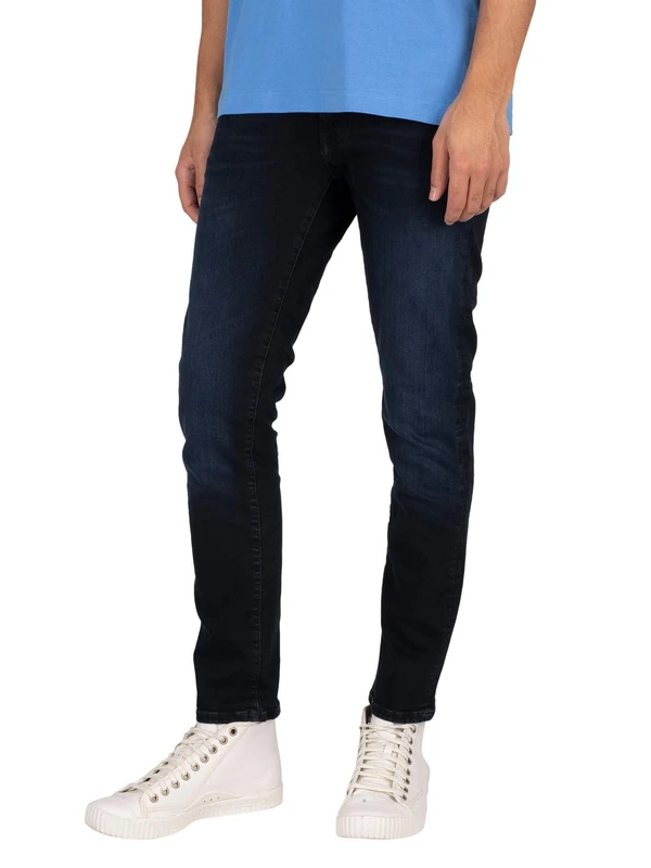 GANT Men's 1000178-953-32-34 Maxen Active-Recover Jeans, Black Vintage, 32/34