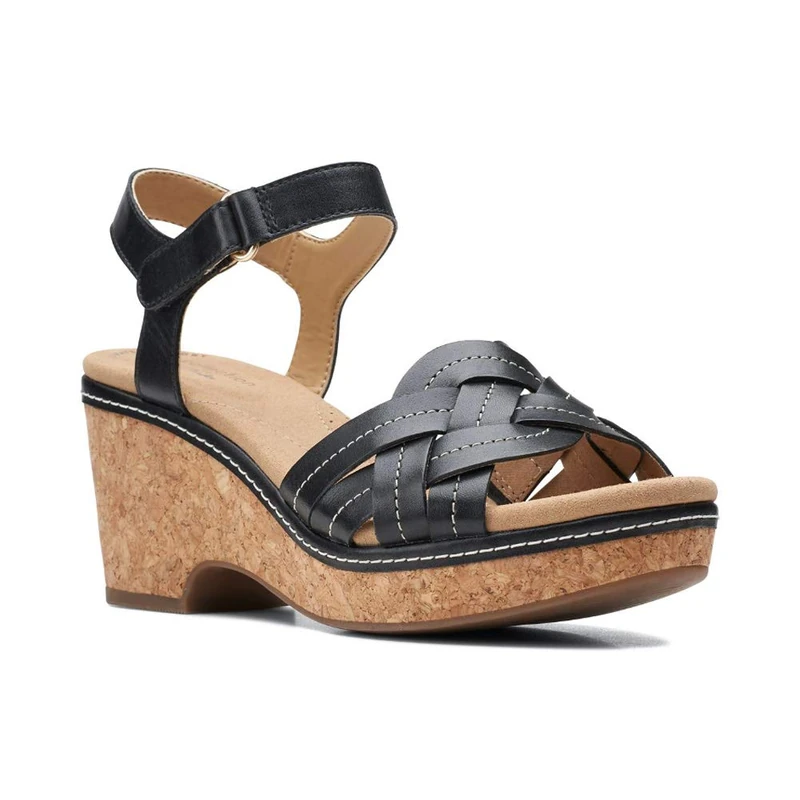 Clarks Women's Giselle Coast Wedge Sandal, Black Leather, 8 UK
