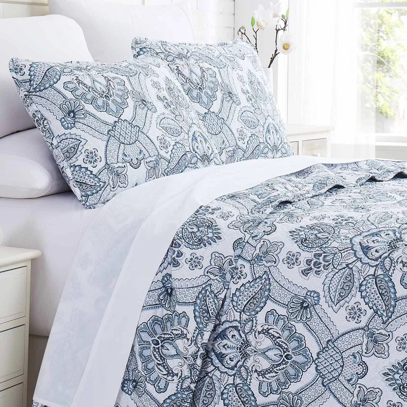 Southshore Fine Living, Inc. XL Twin Quilt Paisley Bedding Set, Quilted Twin Bedspread, Gorgeous Lightweight Coverlet, Twin/XL Quilt Set & Matching Sham, Blue Paisley