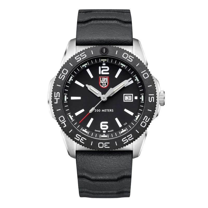 Luminox Men Analog Swiss Quartz Watch with Rubber Strap XS.3121