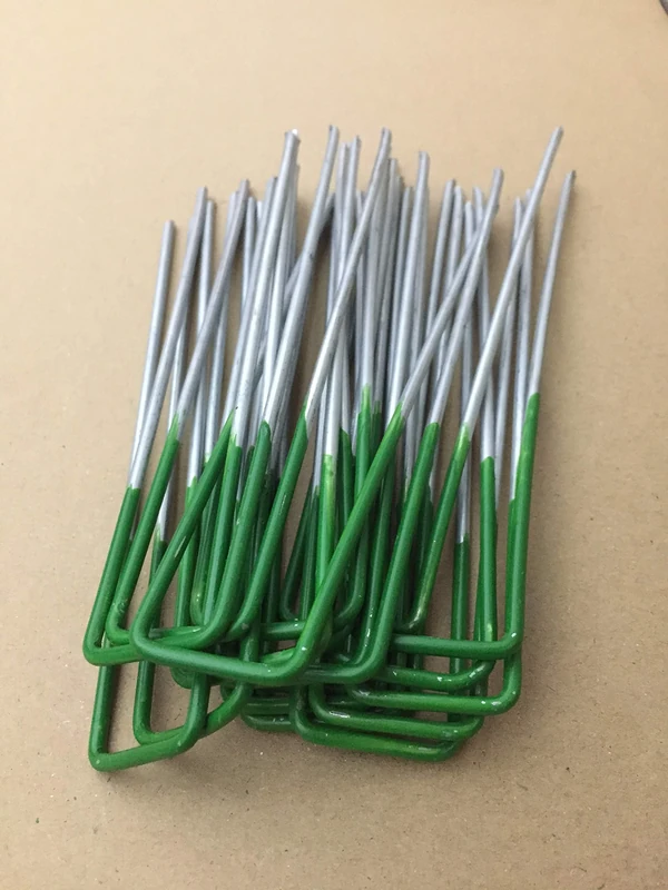 TOAOT Half Green Artificial Grass Turf U Pins Metal Galvanised Pegs Staples Weed (20)