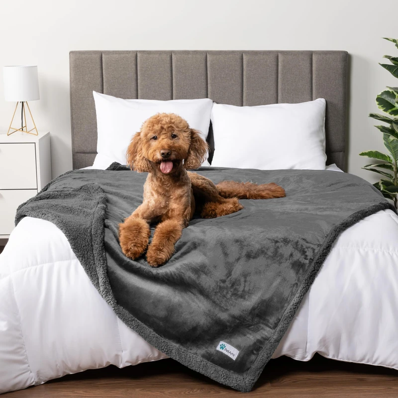 PetAmi Waterproof Dog Blanket for Bed, XL Dog Blanket Couch Cover Protector, Sherpa Fleece Leak-proof Blanket for Crate, Kennel, Sofa, Furniture, Queen Bed, Protection, Reversible, Soft, 90 x 90 cm