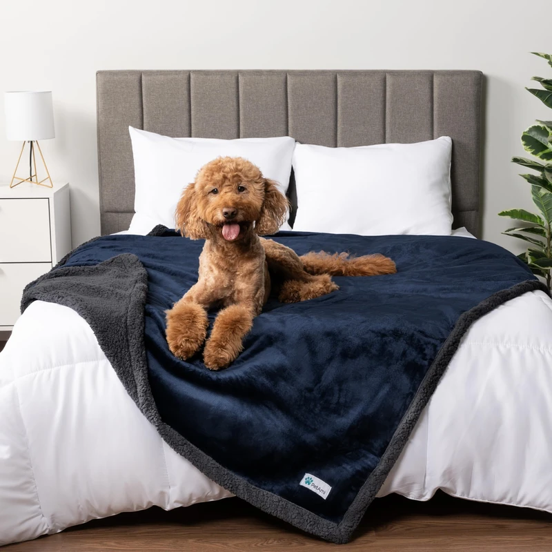 PetAmi Waterproof Dog Blanket for Bed XL Dog Blanket Couch Cover Protector Sherpa Fleece Leak Proof Blanket for Crate Kennel Sofa Furniture Queen Bed Protection Reversible Soft 90x90cm