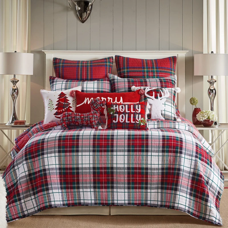 Levtex Home - Spencer Plaid Quilt - Full/Queen - Christmas Tartan Plaid - Red, Green, White, Blue, Gold - Quilt (88x92in.) - Reversible - Cotton/Poly