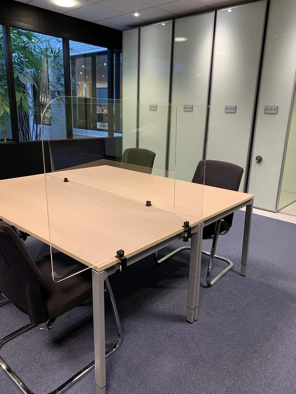 Jalema Fr 7999848- Clear Desk Divider with Screen Protector with Vice for Office | 1000 x 650 mm | Acrylic 5 mm