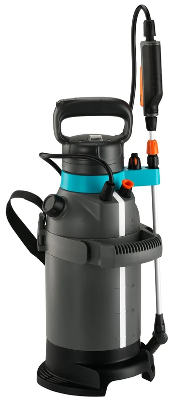 Gardena Pressure Sprayer 5 l EasyPump: Battery pressure sprayer with integrated foot tread, telescopic lance including locking function, shoulder strap and nozzle protection (11136-20)