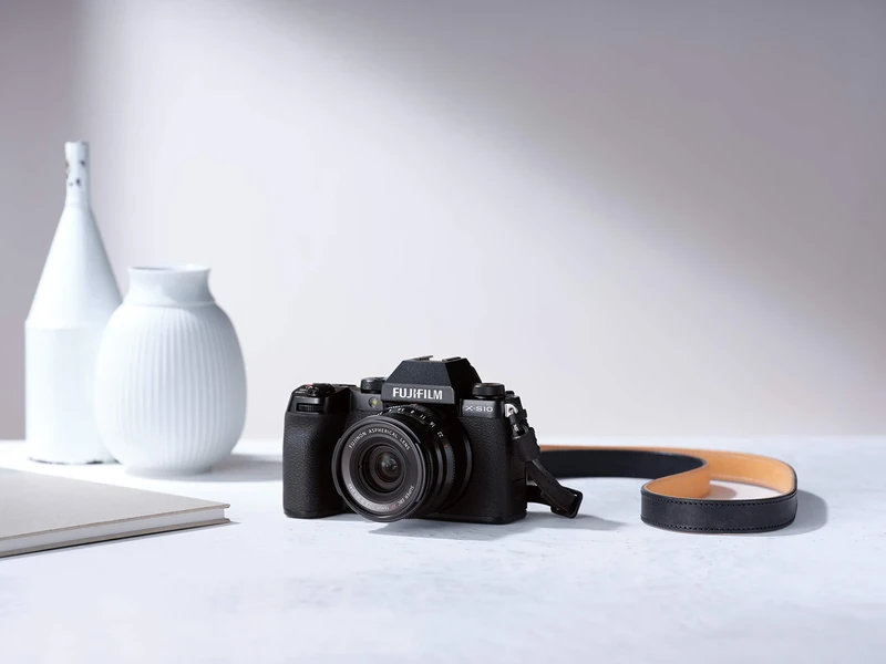 Fujifilm X-S10 Mirrorless Digital Camera, Black, with XF16-80mmF4 R WR Optical Image Stabiliser Lens